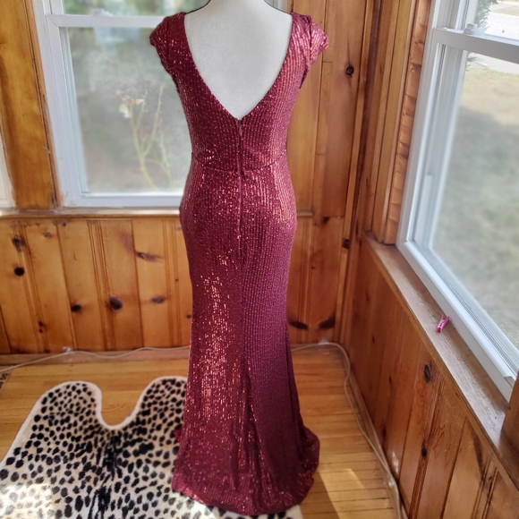 Lulus catching compliments burgundy sequin gown - Picture 7 of 14
